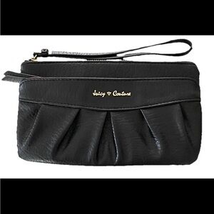 Juicy Couture Blk Leather Wristlet Bag Blue Liner & 3 Zipper Pockets
